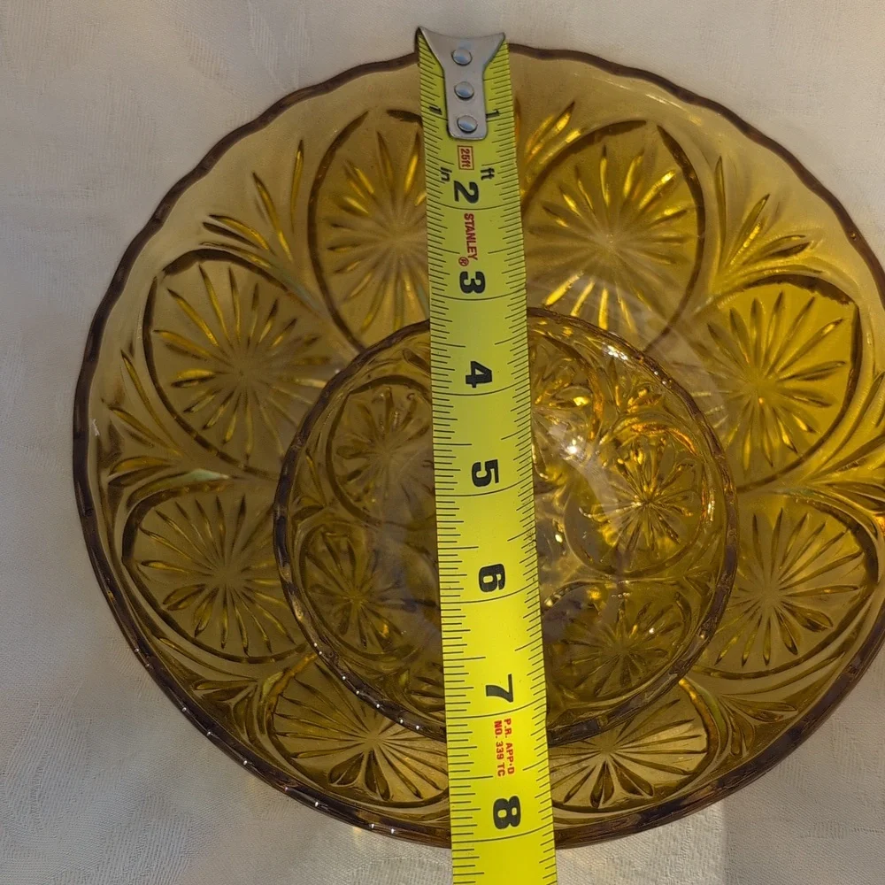 Vintage Anchor Hocking Star and Cameo Medallion Yellow Amber Glass Serving Bowls